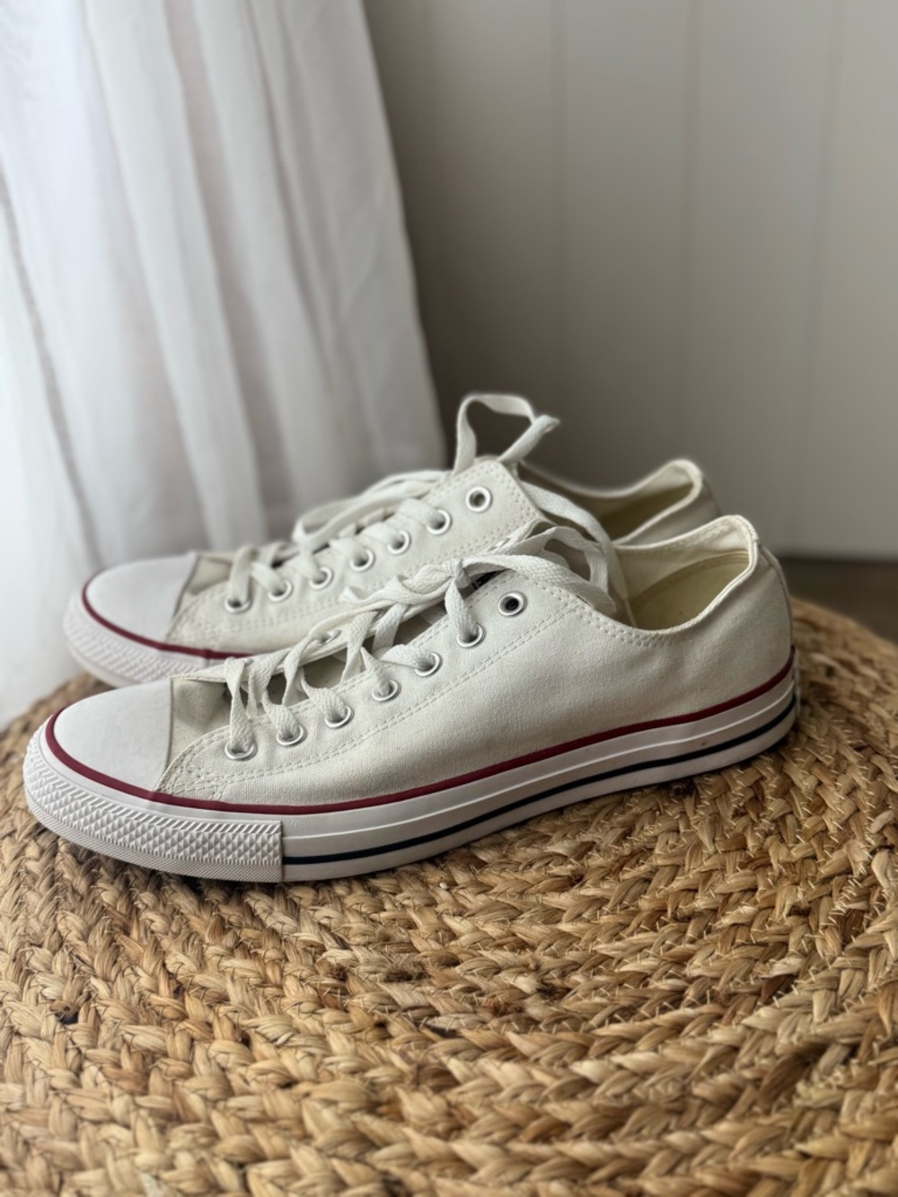 Converse Chuck Taylor All Star White Low Top Canvas Sneakers Men 10 Women 12